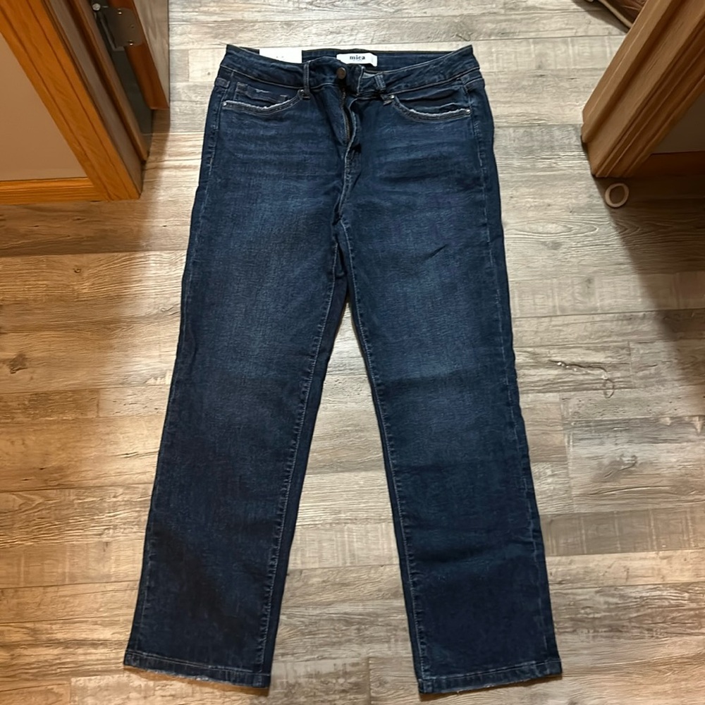 NWT Mica Mid Rise Straight Jean
